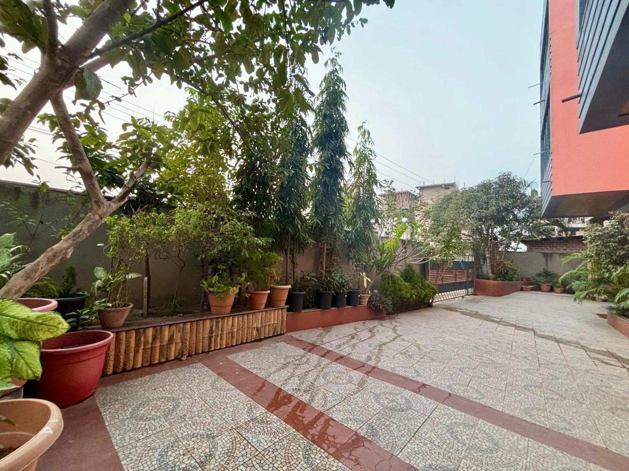 Krishna Shree Guest House Гувахати Екстериор снимка